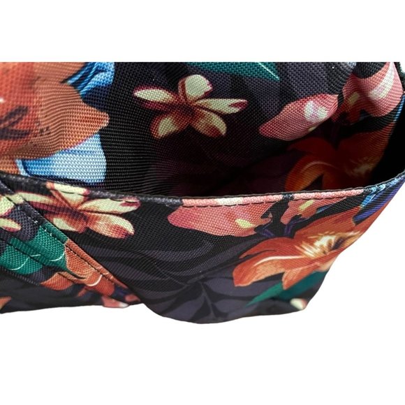 NEW HERSCHEL “Floral Revival" Strand Duffle Sprout Diaper Shoulder Tote Bag - Picture 12 of 13